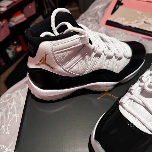 Air Jordan 11 retro - Picture 5 of 9